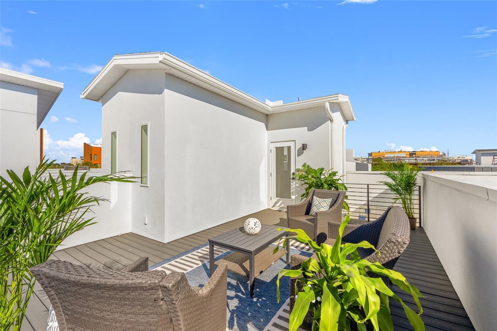 INNOVATION TOWNHOMES - Residential