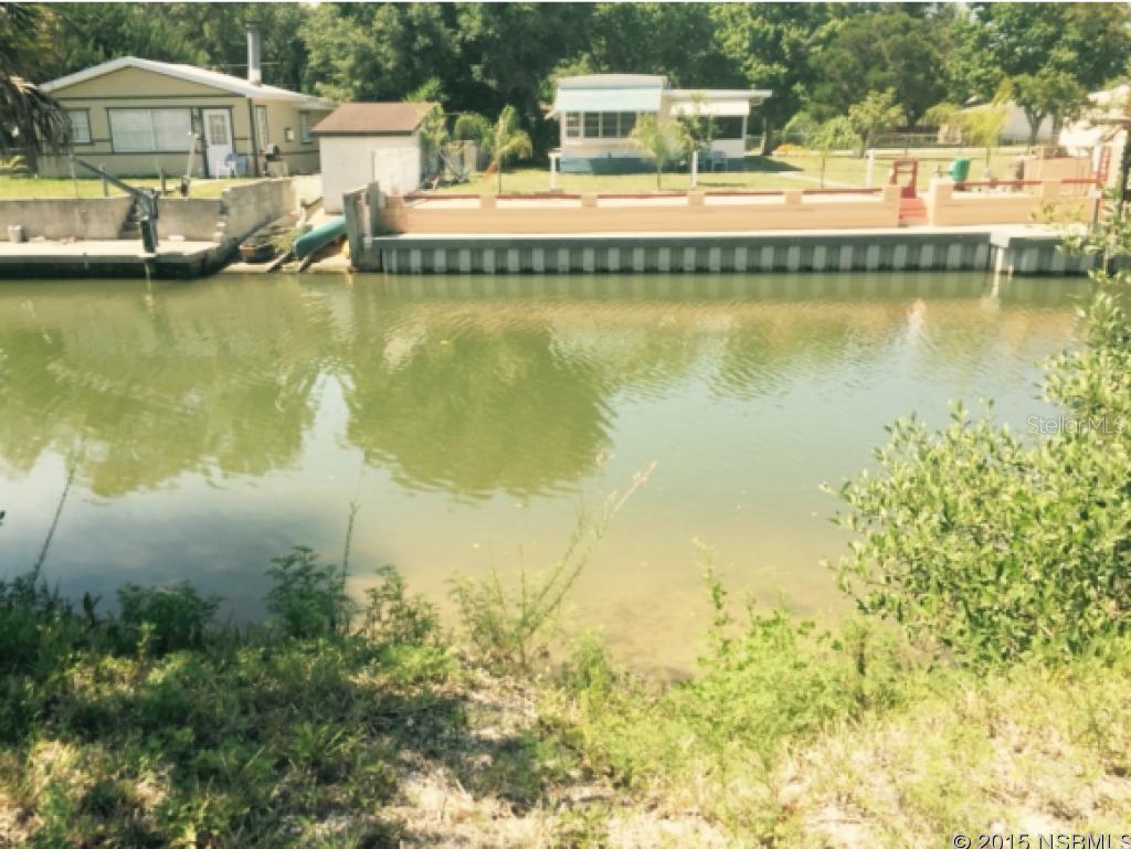 South Waterfront Park - Land