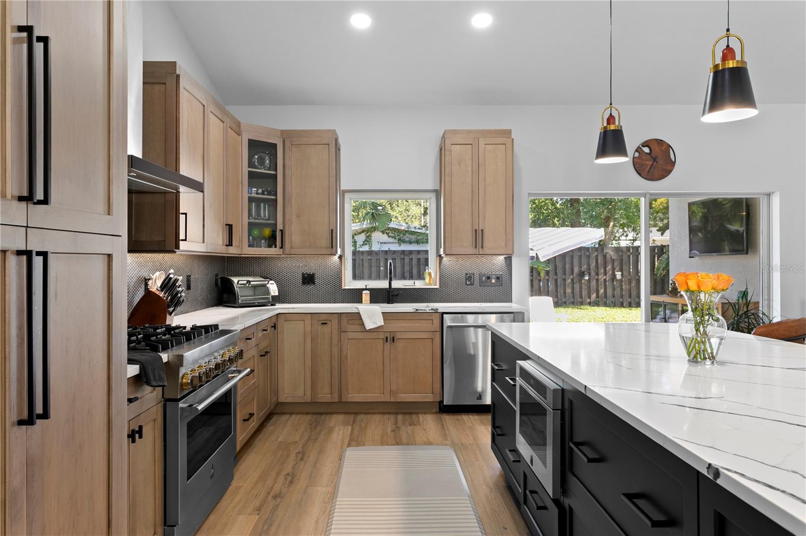 CARROLL LANDING - Residential Lease