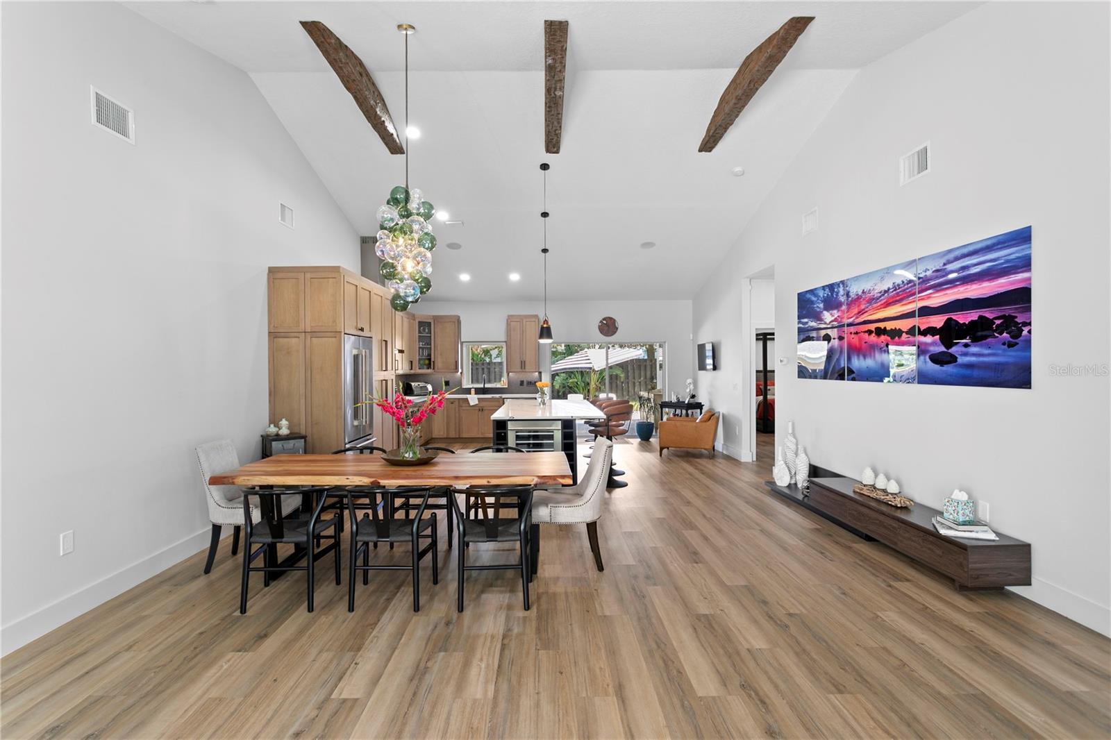 CARROLL LANDING - Residential Lease