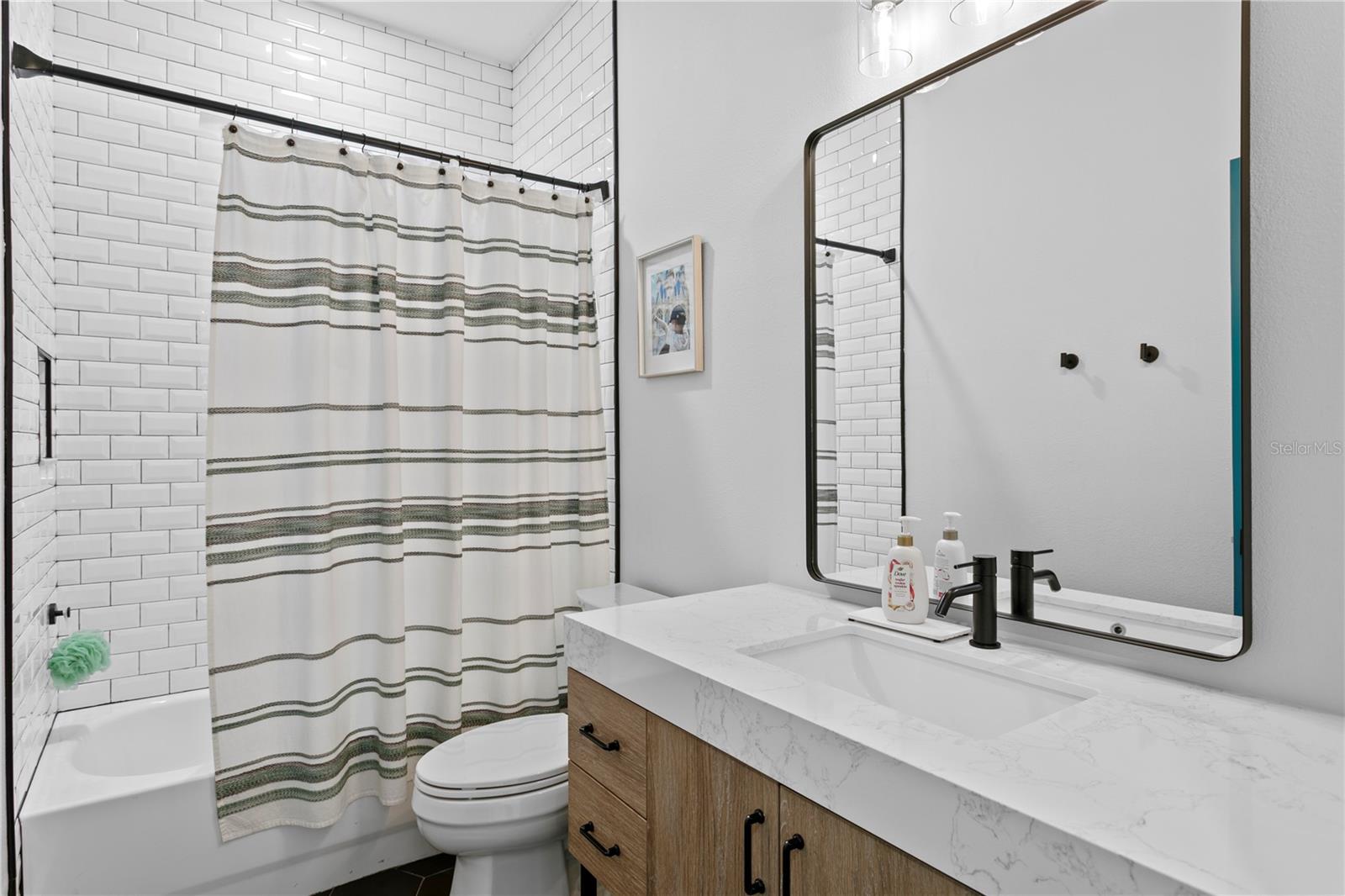 CARROLL LANDING - Residential Lease