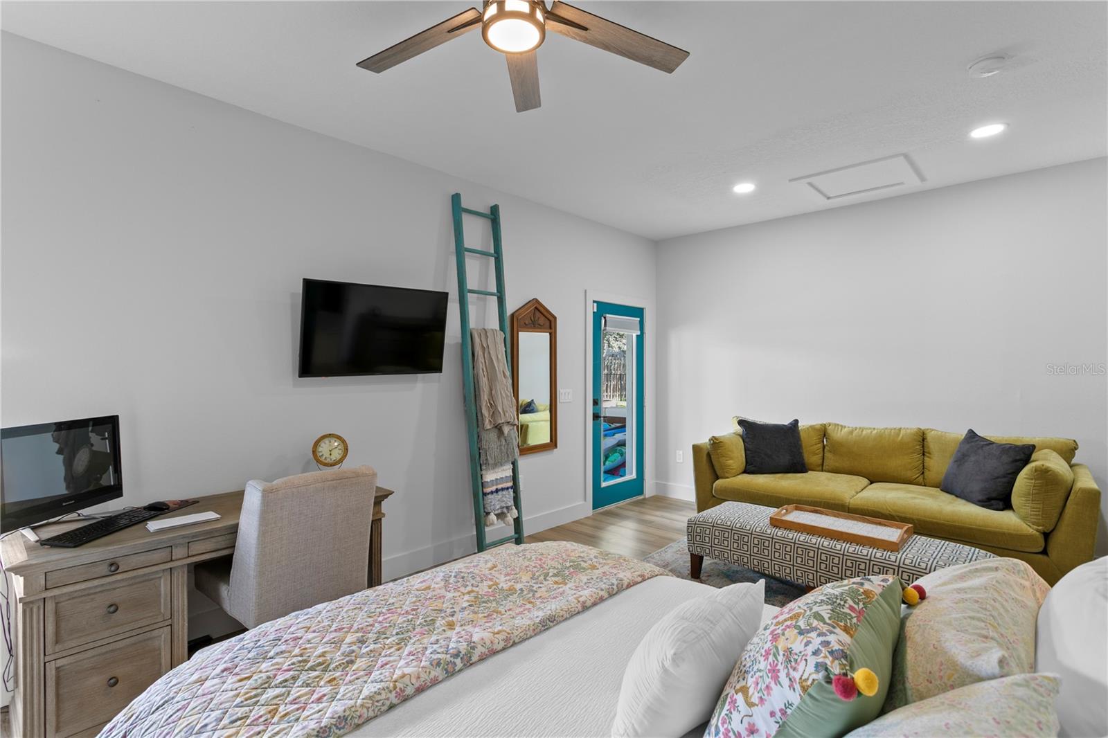 CARROLL LANDING - Residential Lease