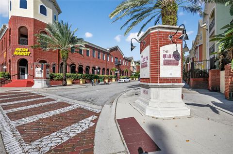 Photo of 2010 E Palm Avenue #14304, Tampa, FL 33605 (MLS # TB8453755)