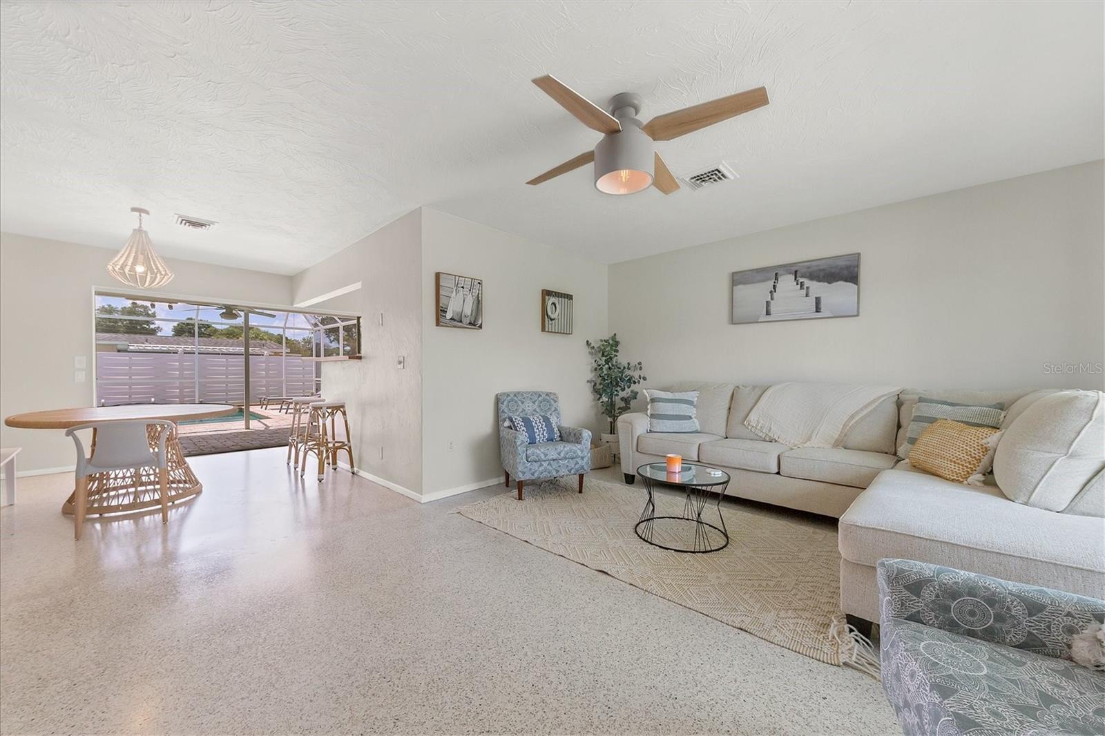 SOUTH GATE - Residential Lease
