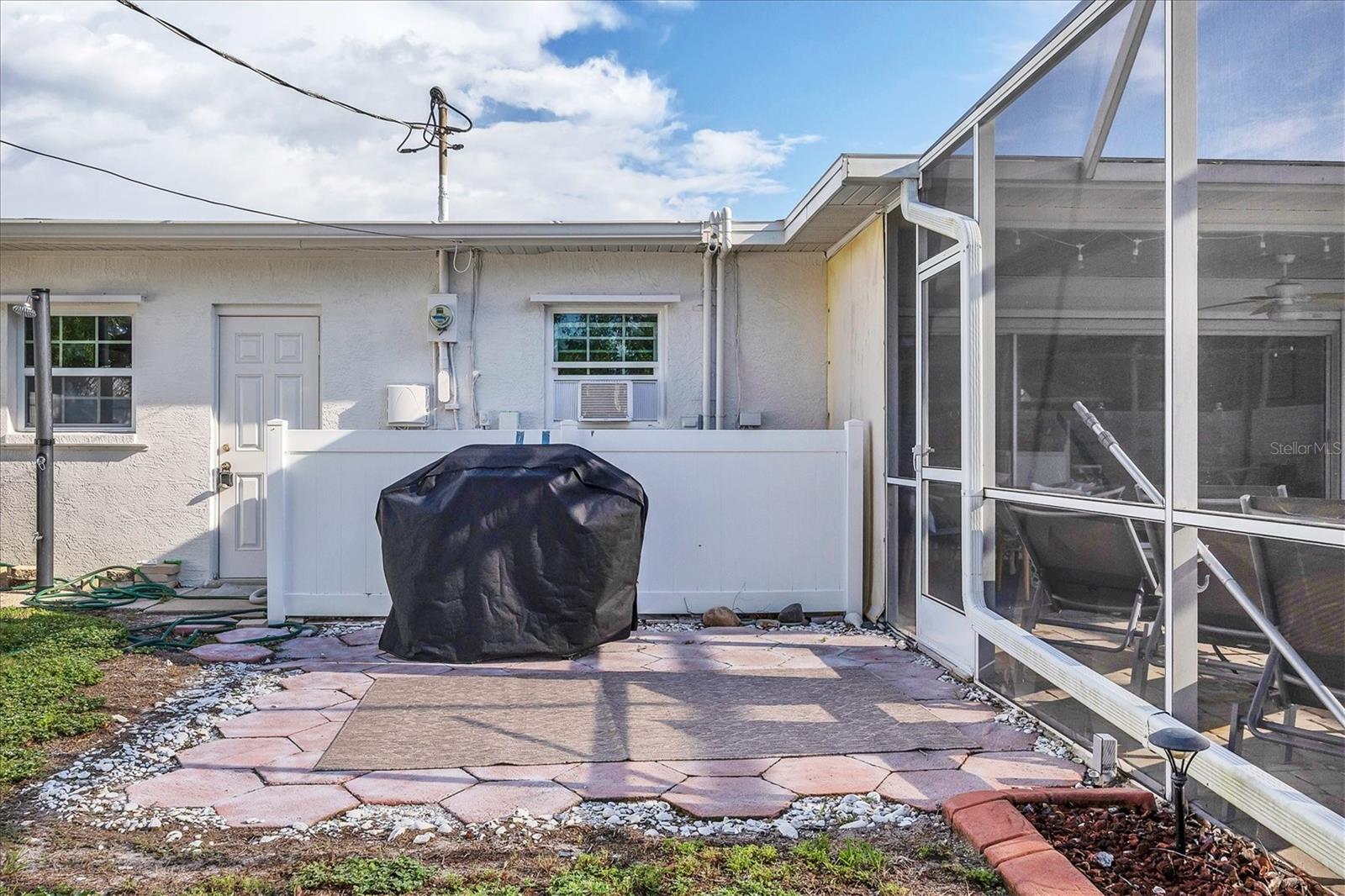 SOUTH GATE - Residential Lease