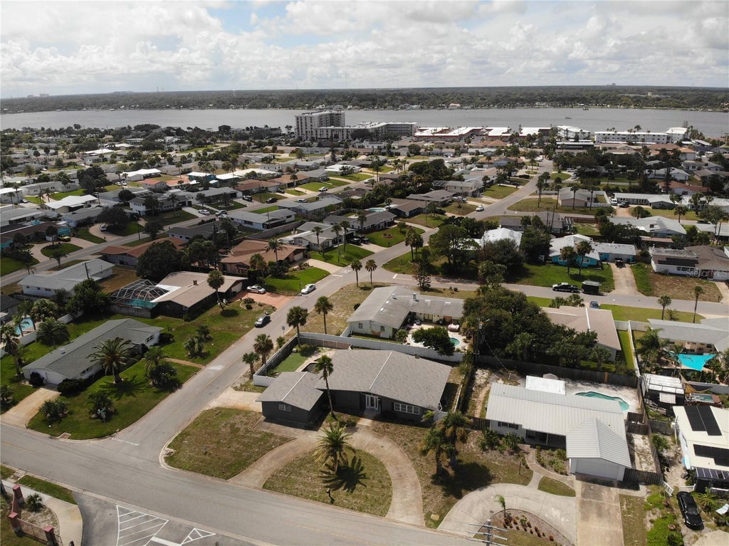 Photo of 3001 N Oleander Avenue, Daytona Beach, FL 32118 (MLS # O6446187)