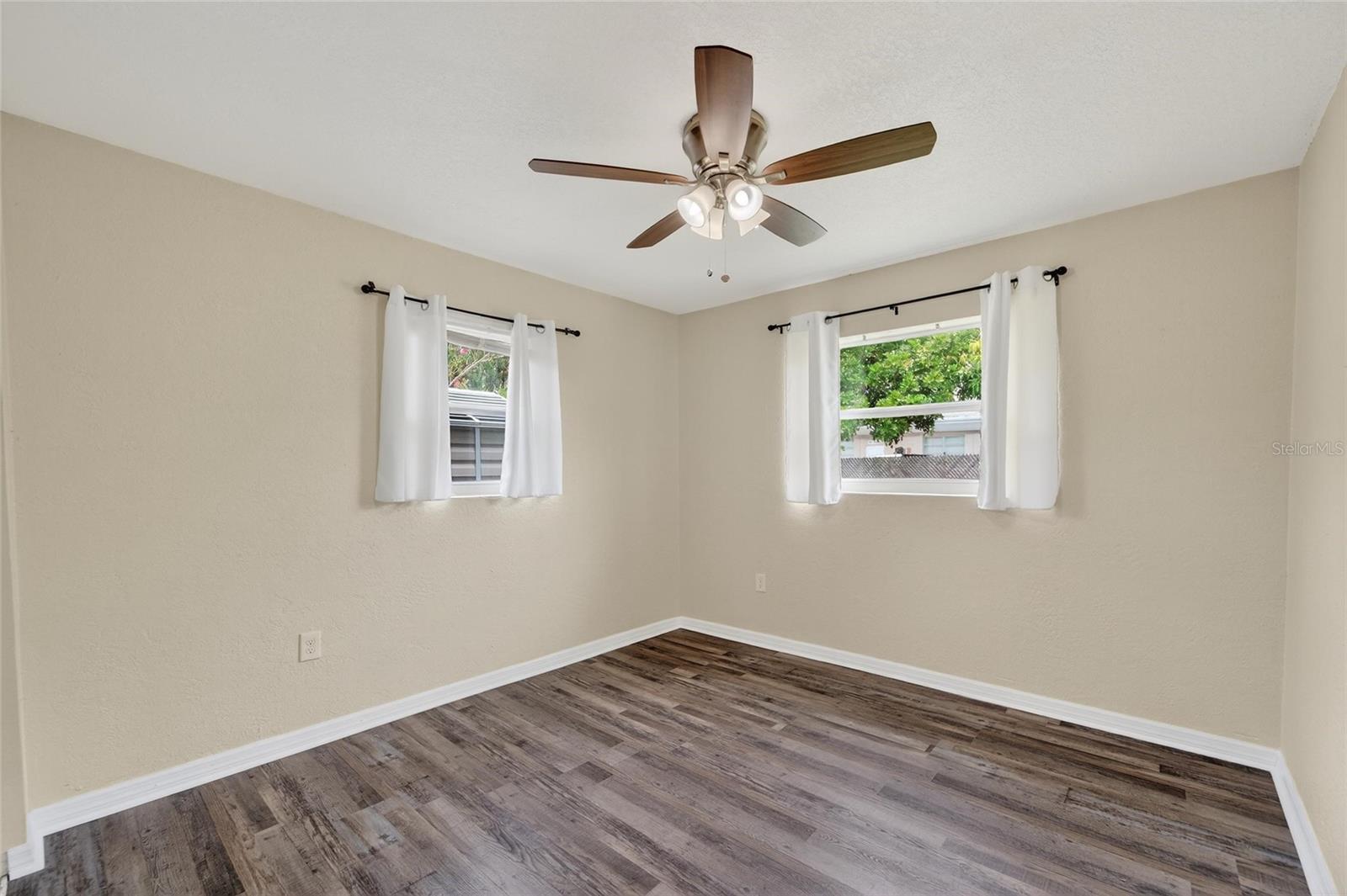 SHERYL MANOR - Residential Lease