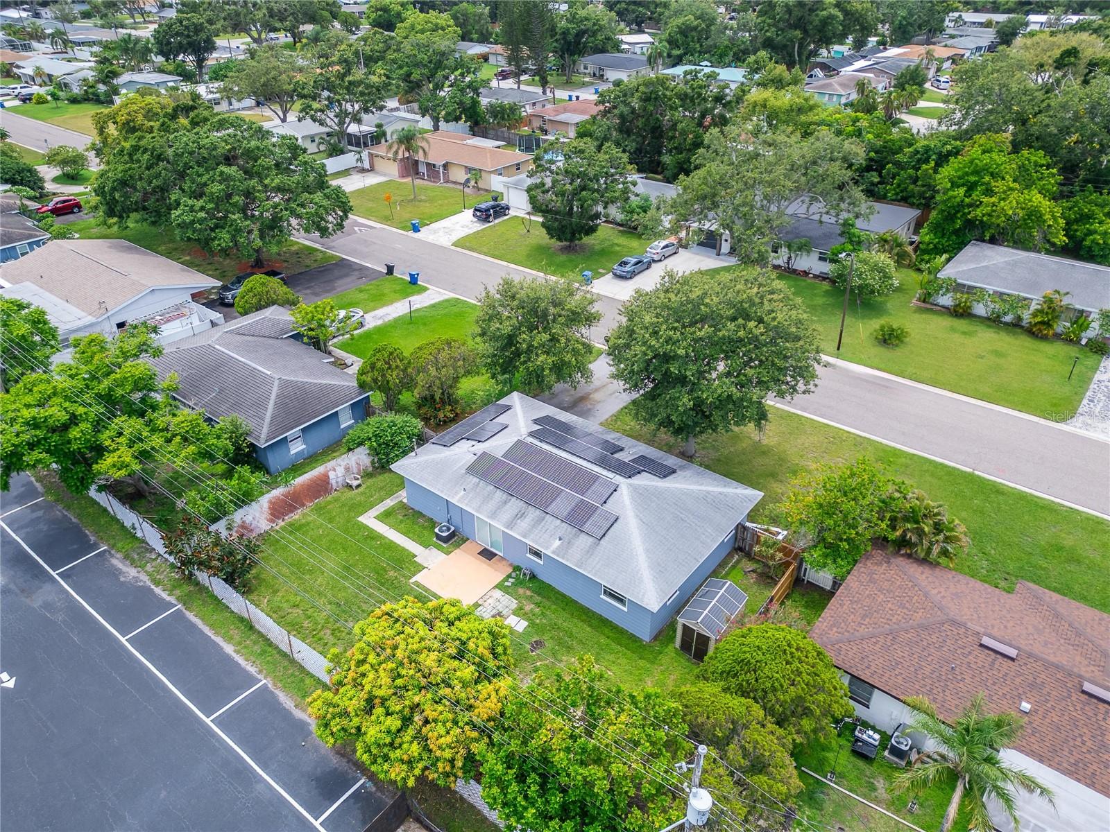 SHERYL MANOR - Residential Lease