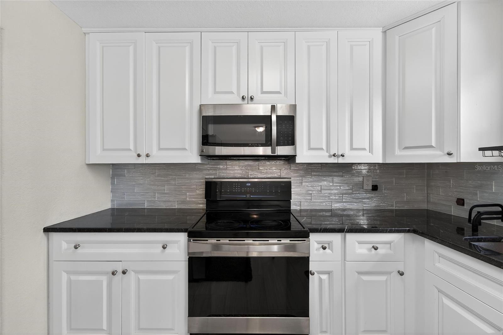 SHERYL MANOR - Residential Lease