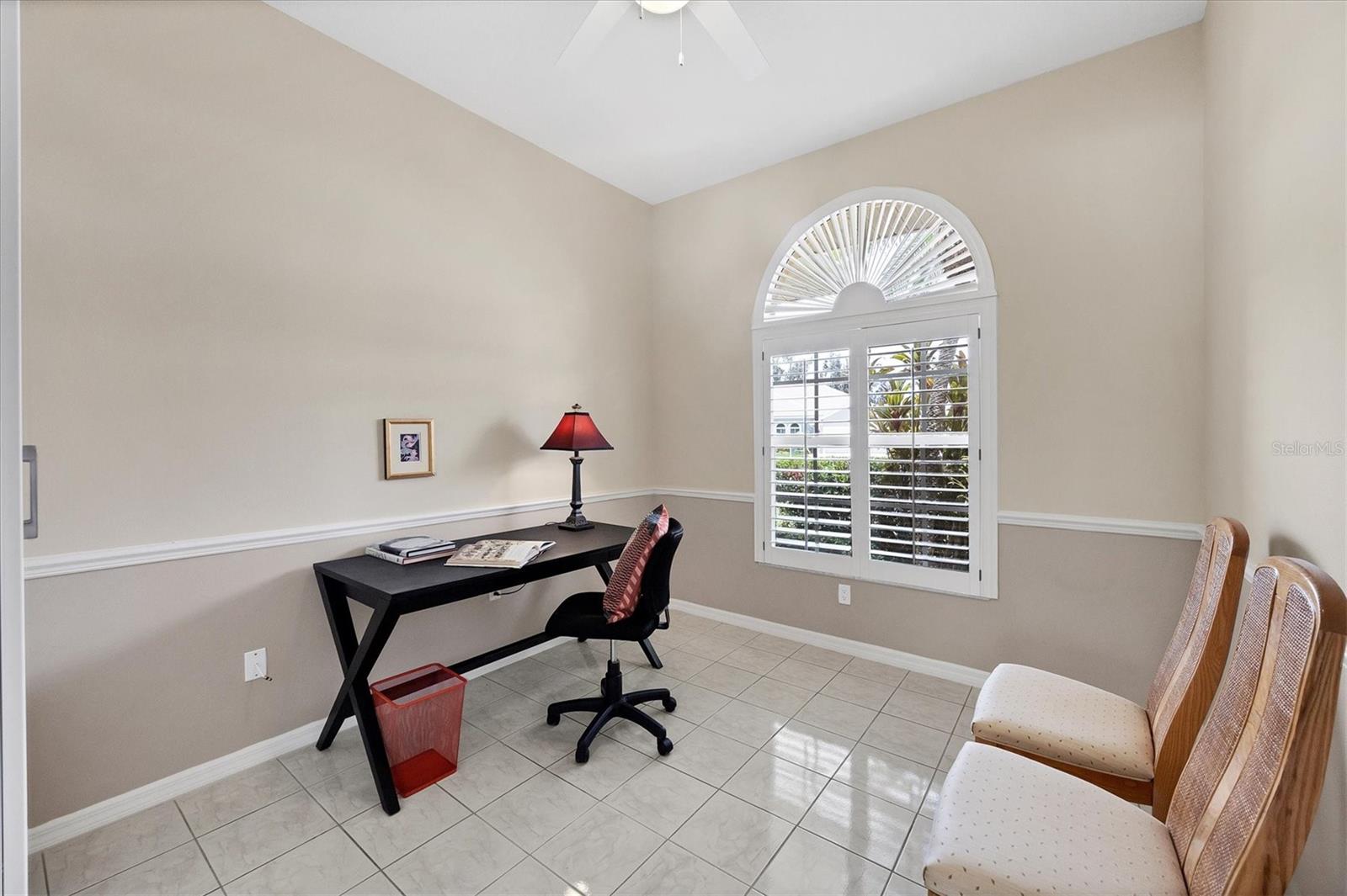 BENEVA OAKS II - Residential Lease