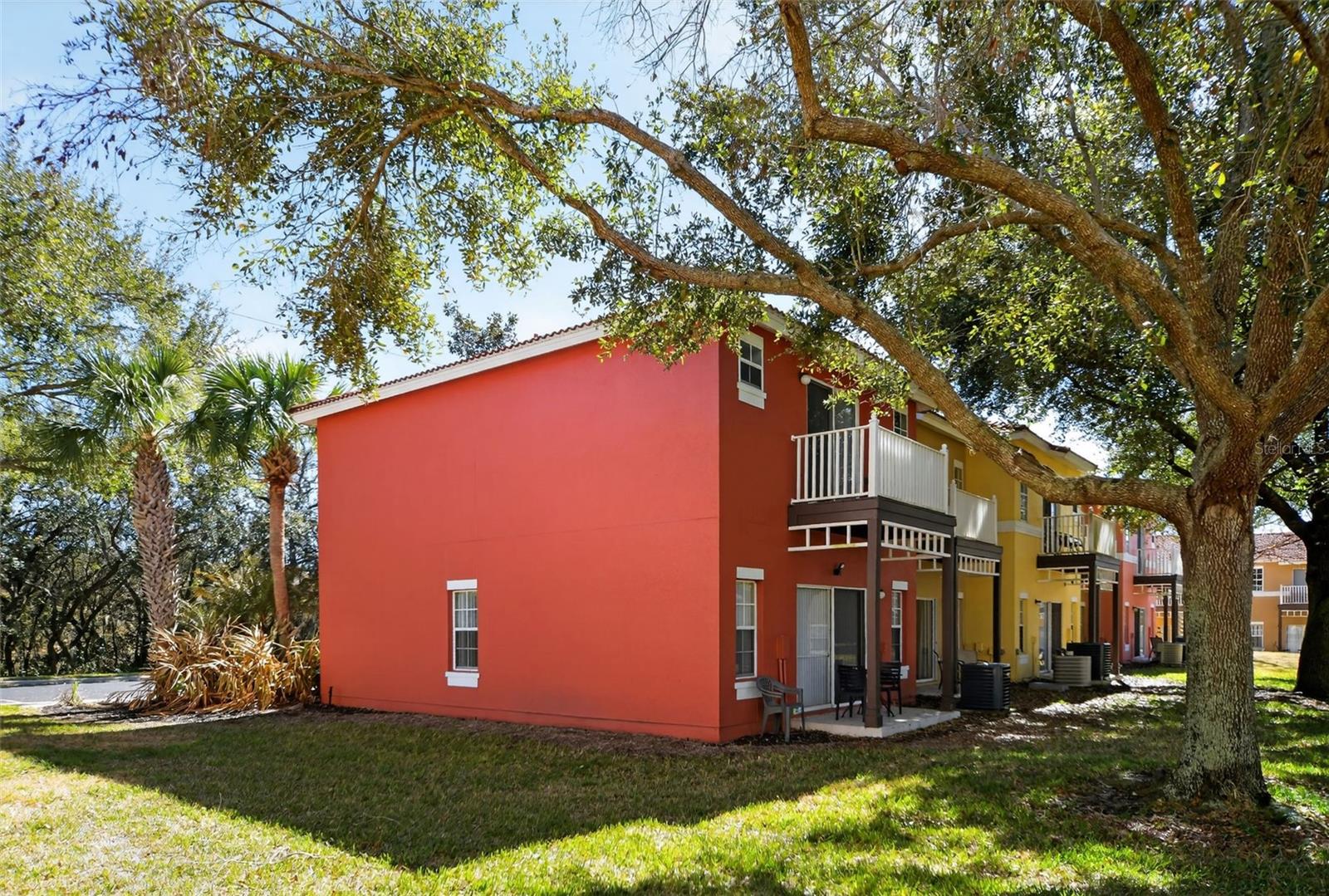 8538 CRYSTAL COVE LOOP