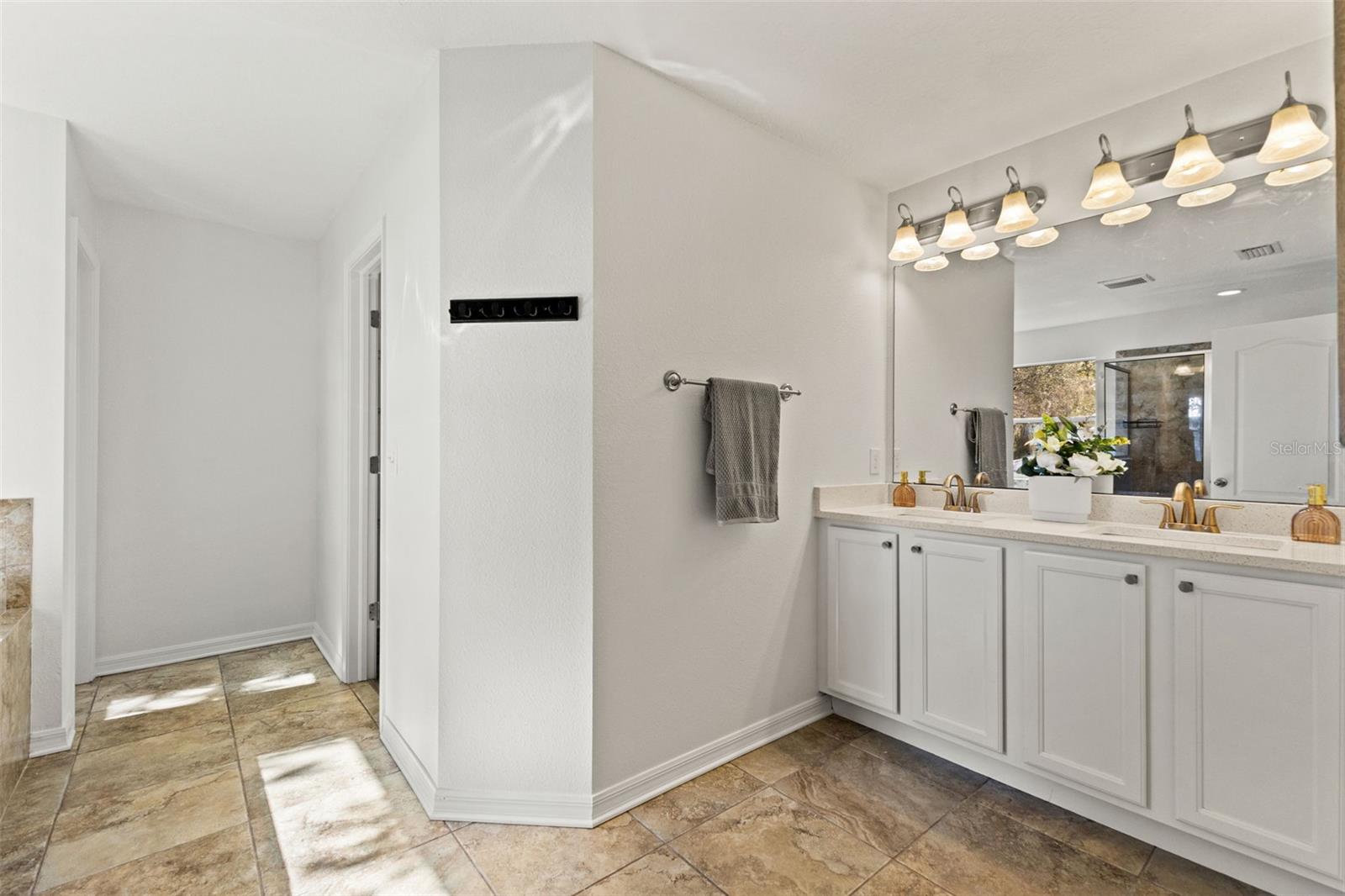 HANNA HILLS - Residential