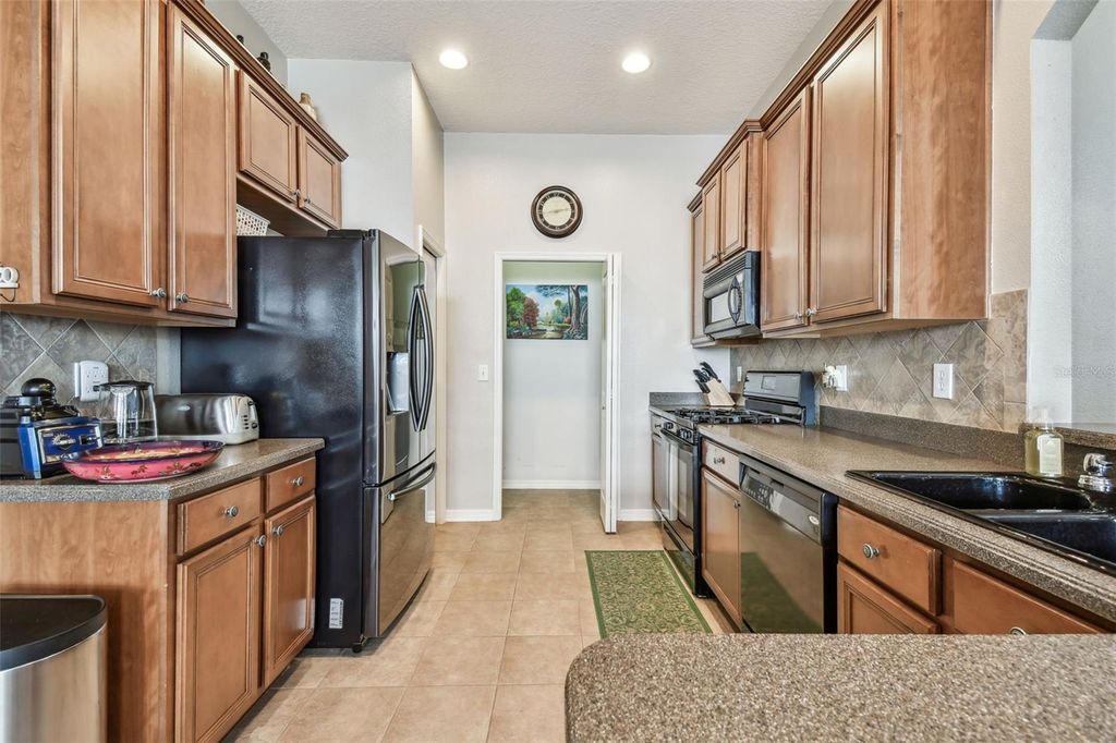 Photo of 31820 Blythewood Way, Wesley Chapel, FL 33543 (MLS # TB8362100)