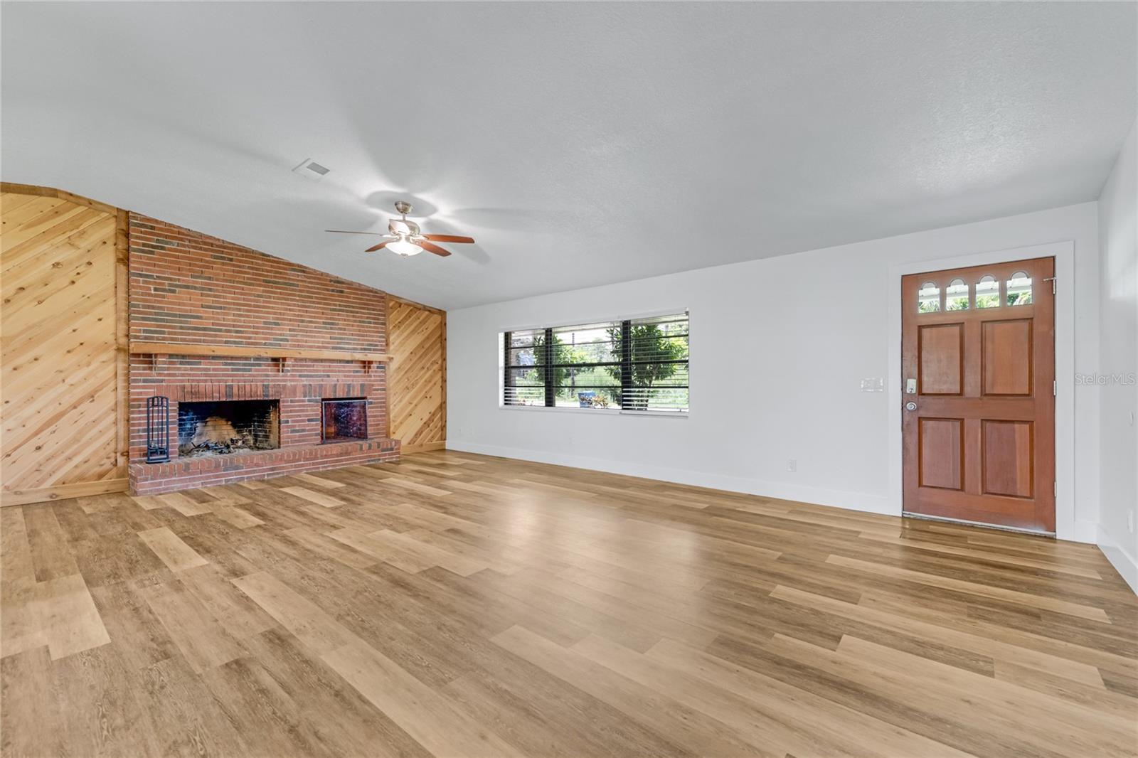 WATERWAY PARK - Residential