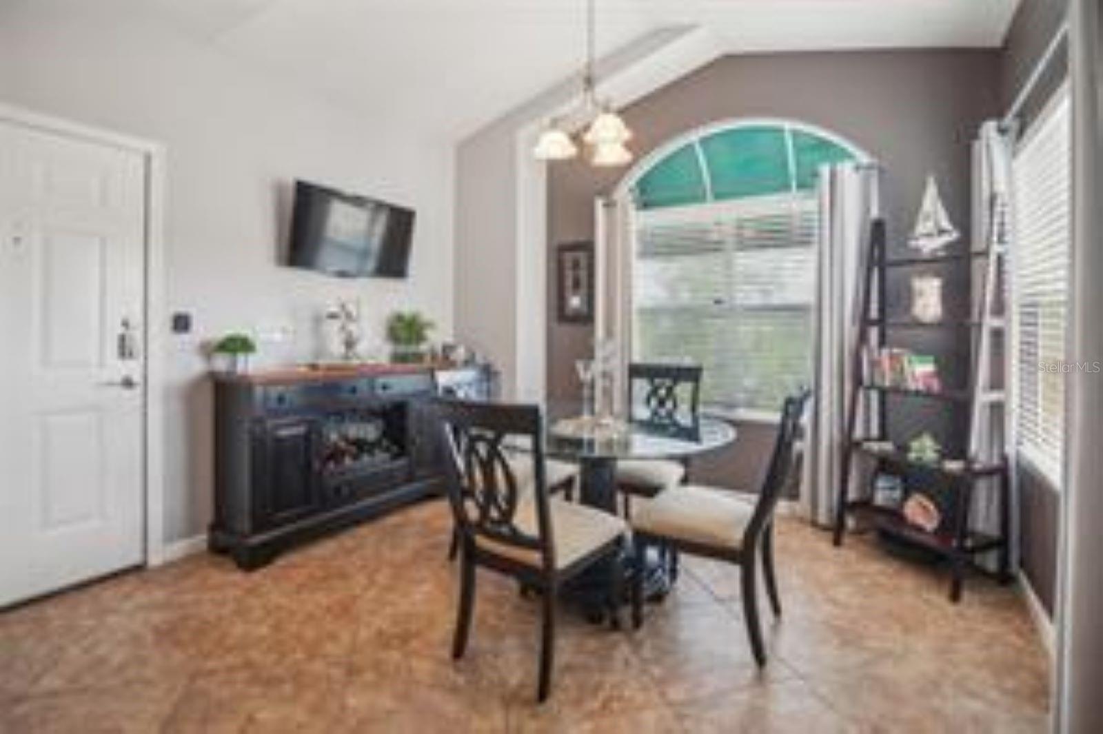 BEACHWAY CONDOS - Residential