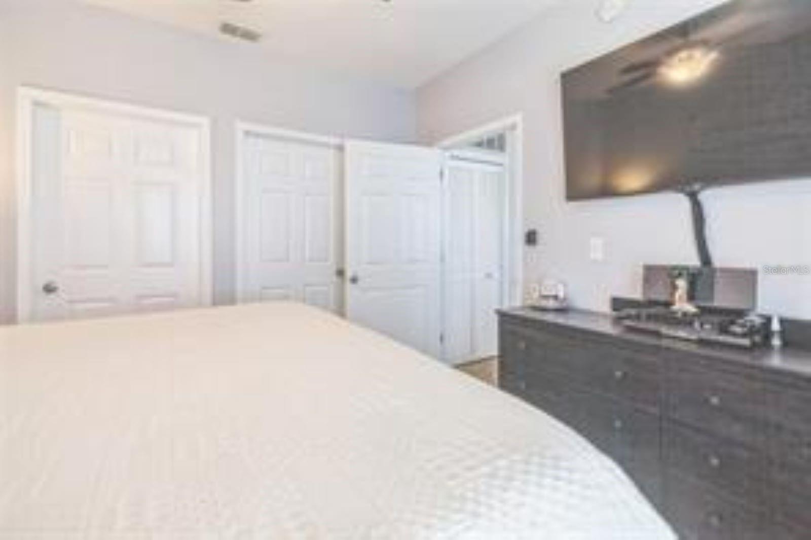 BEACHWAY CONDOS - Residential