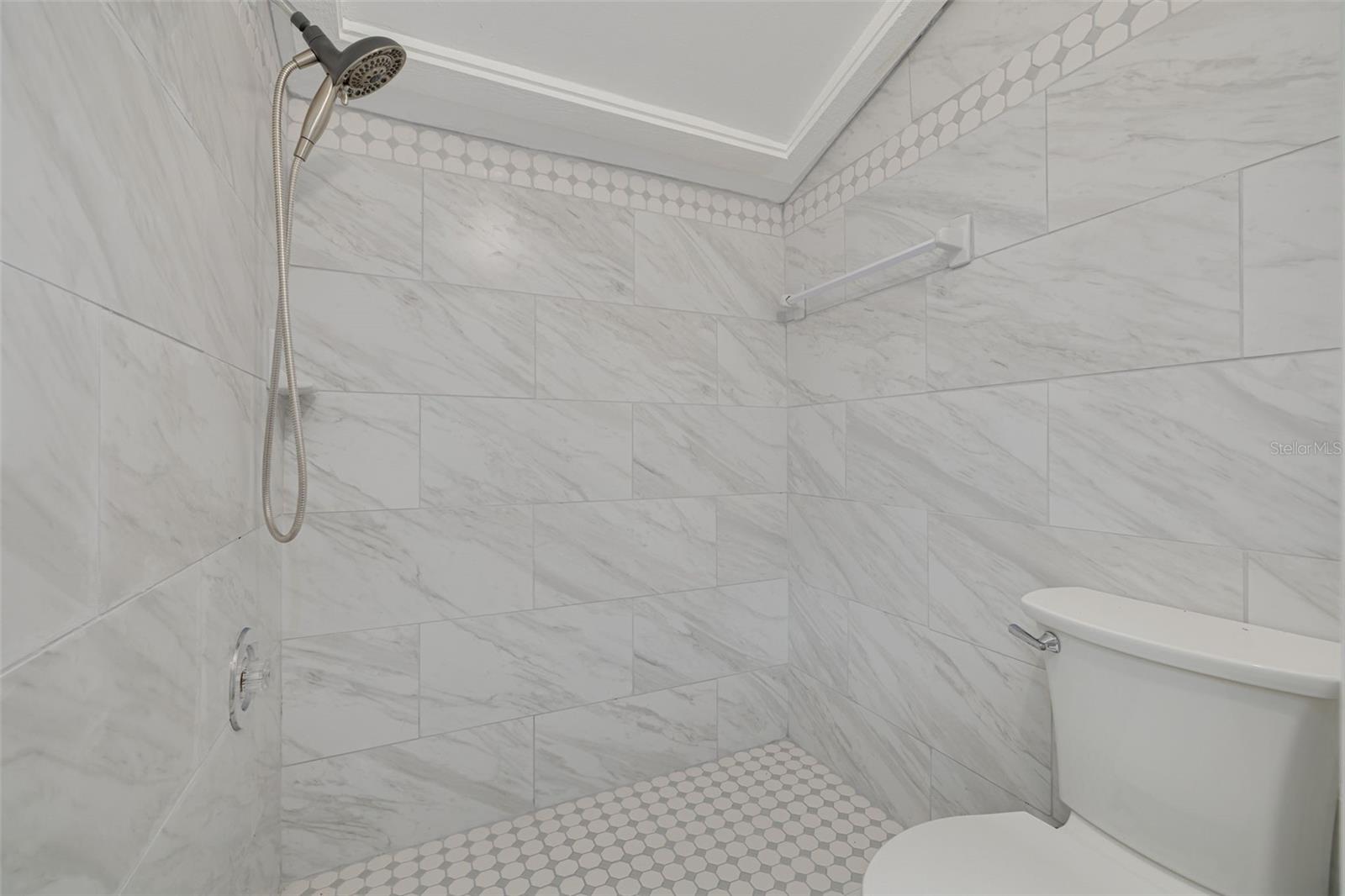 CARROLLWOOD SOUTH - Residential