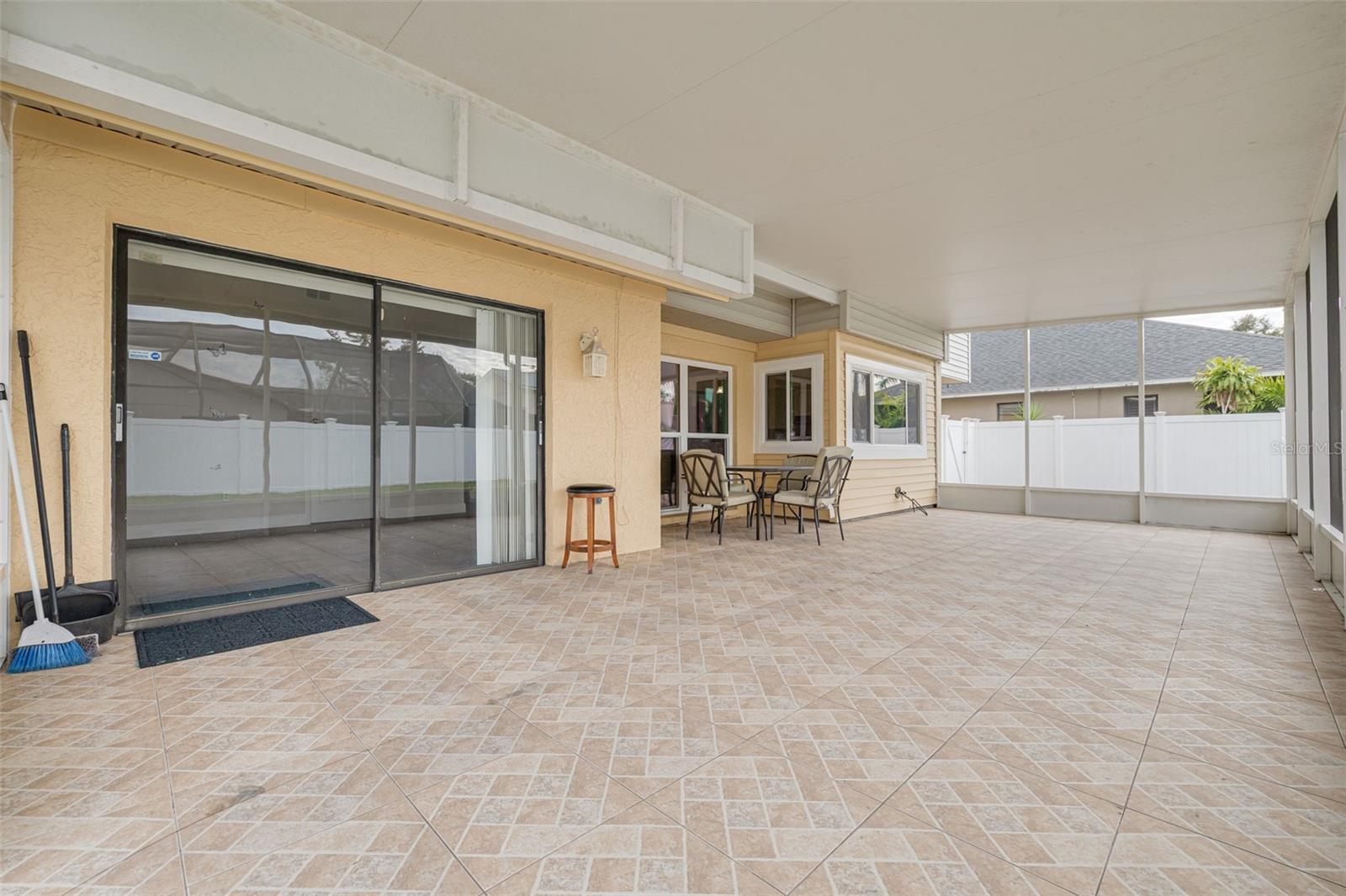 CARROLLWOOD SOUTH - Residential