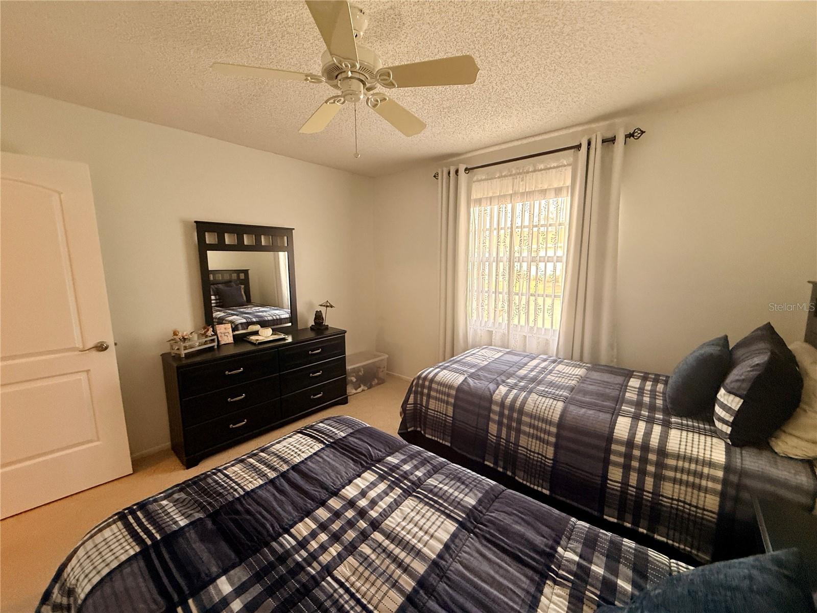 DOLLAR LAKE VILLAGE CONDO 02 - Residential