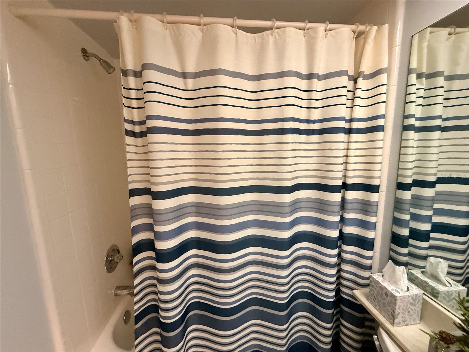 DOLLAR LAKE VILLAGE CONDO 02 - Residential