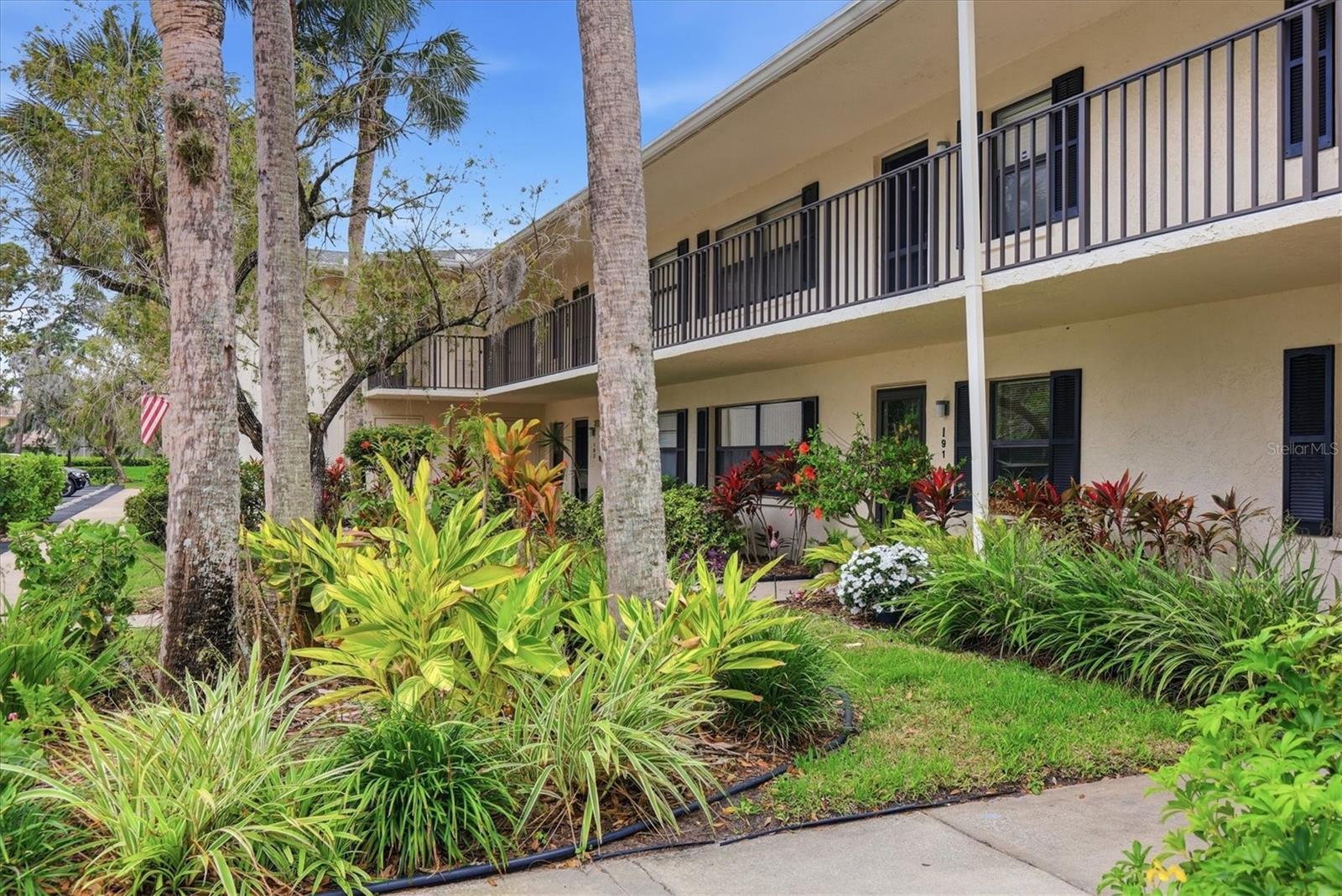 PALM-AIRE AT SARASOTA 11-B - Residential