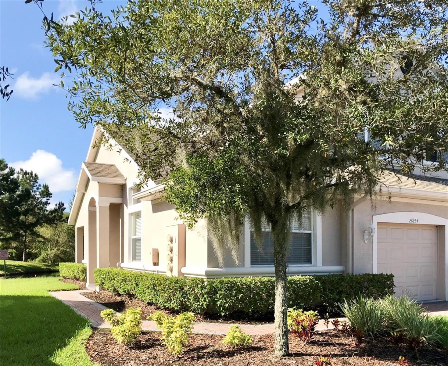 SEVEN OAKS PRCL S-6A B-12 B-19 - Residential Lease