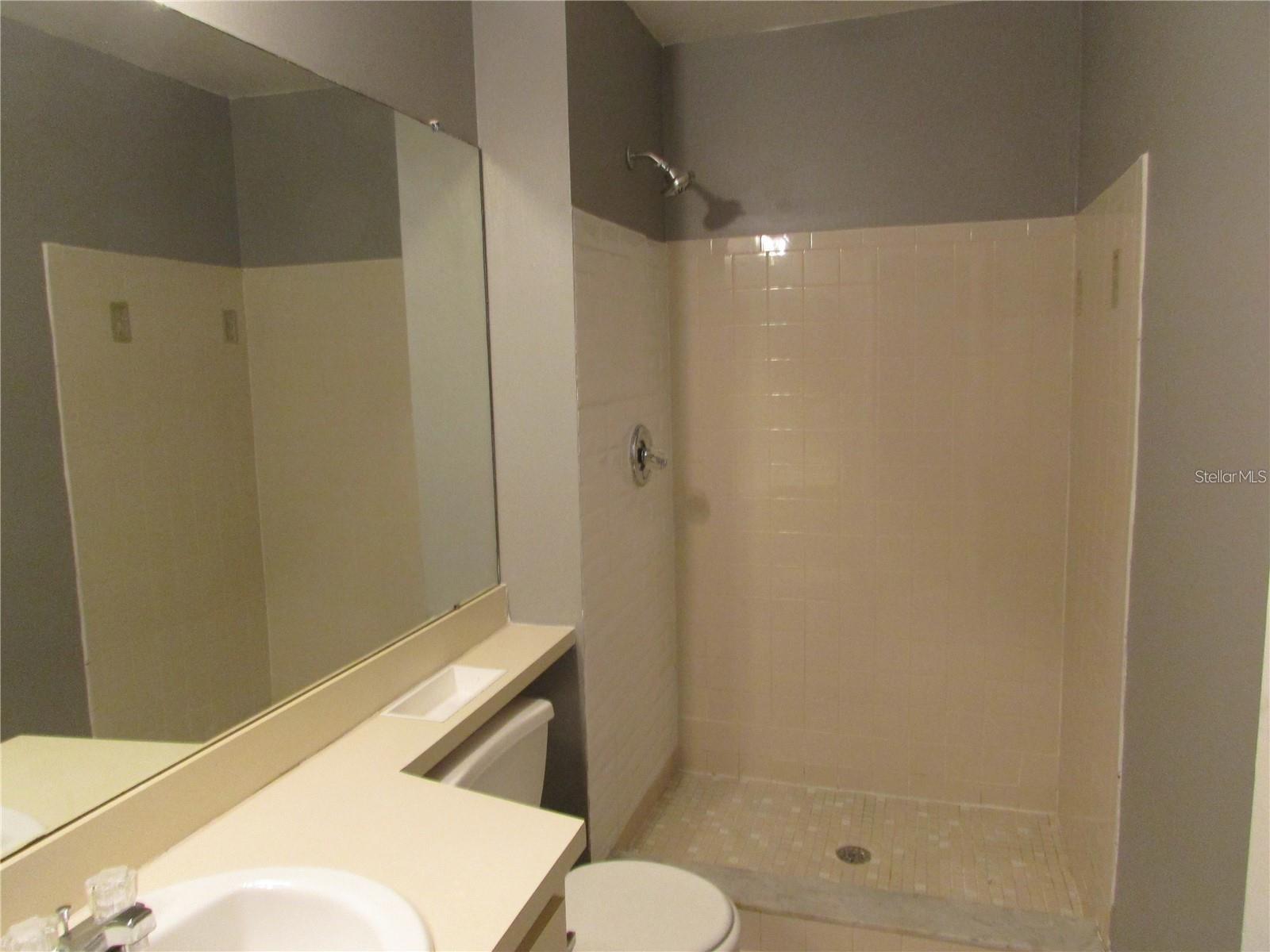 HAMPTON PARK TWNHMS UN 3 - Residential Lease