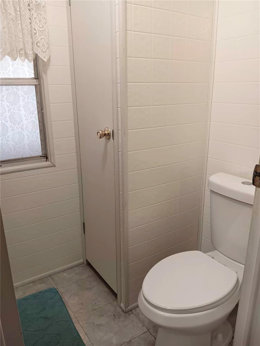 LAKE LYNNE - Residential