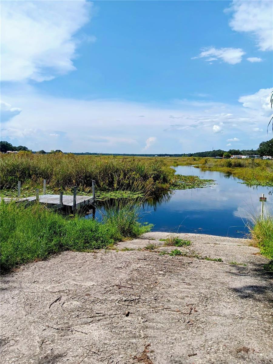 LAKE LYNNE - Residential