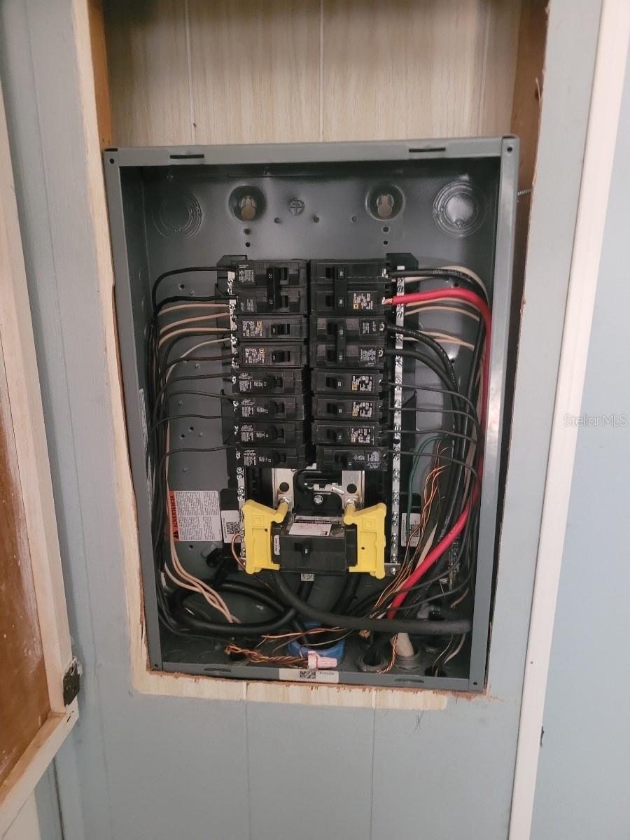 LAKE LYNNE - Residential