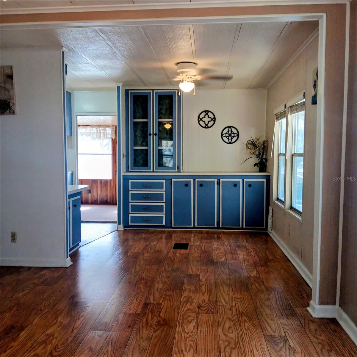 LAKE LYNNE - Residential