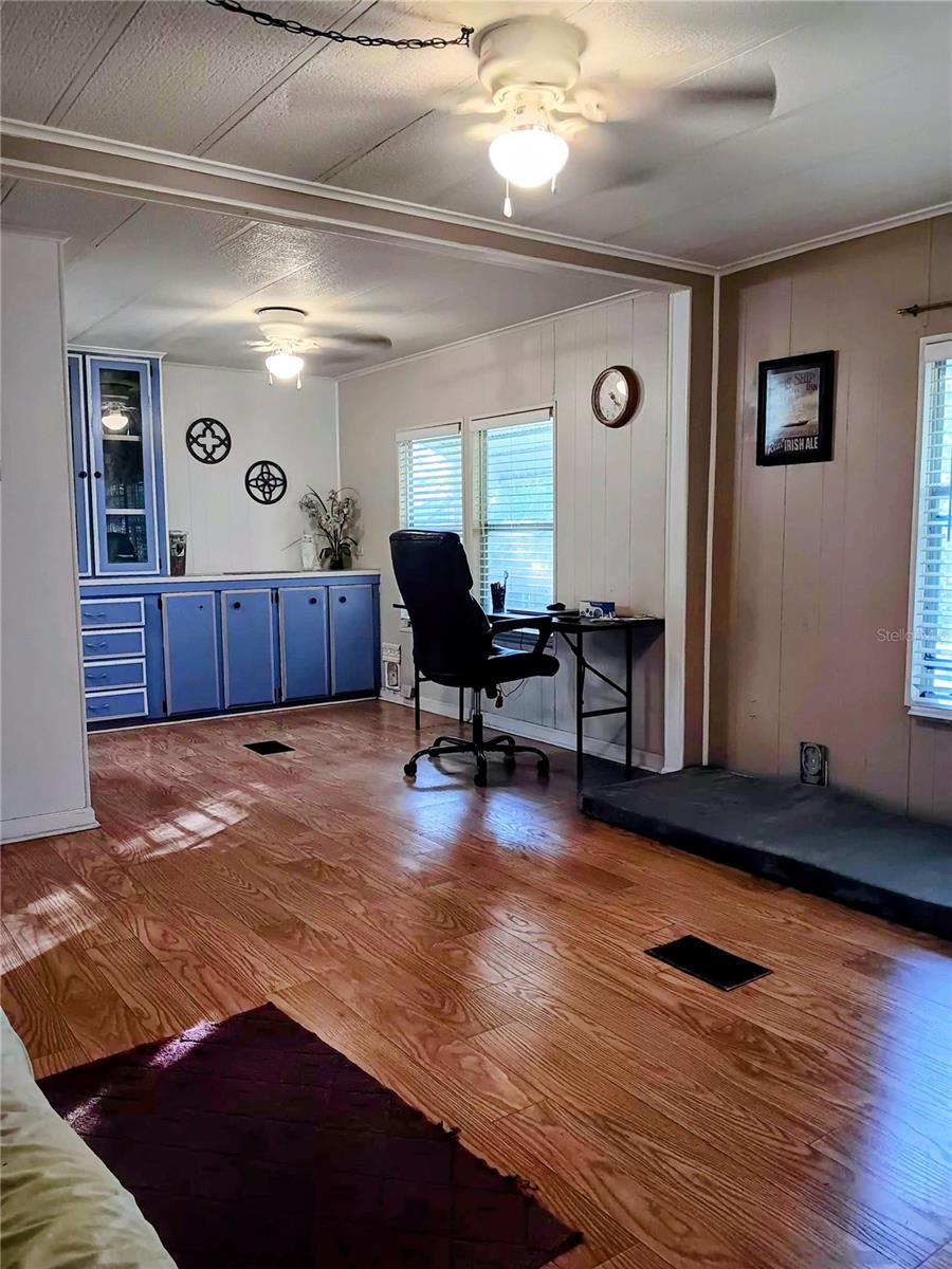 LAKE LYNNE - Residential