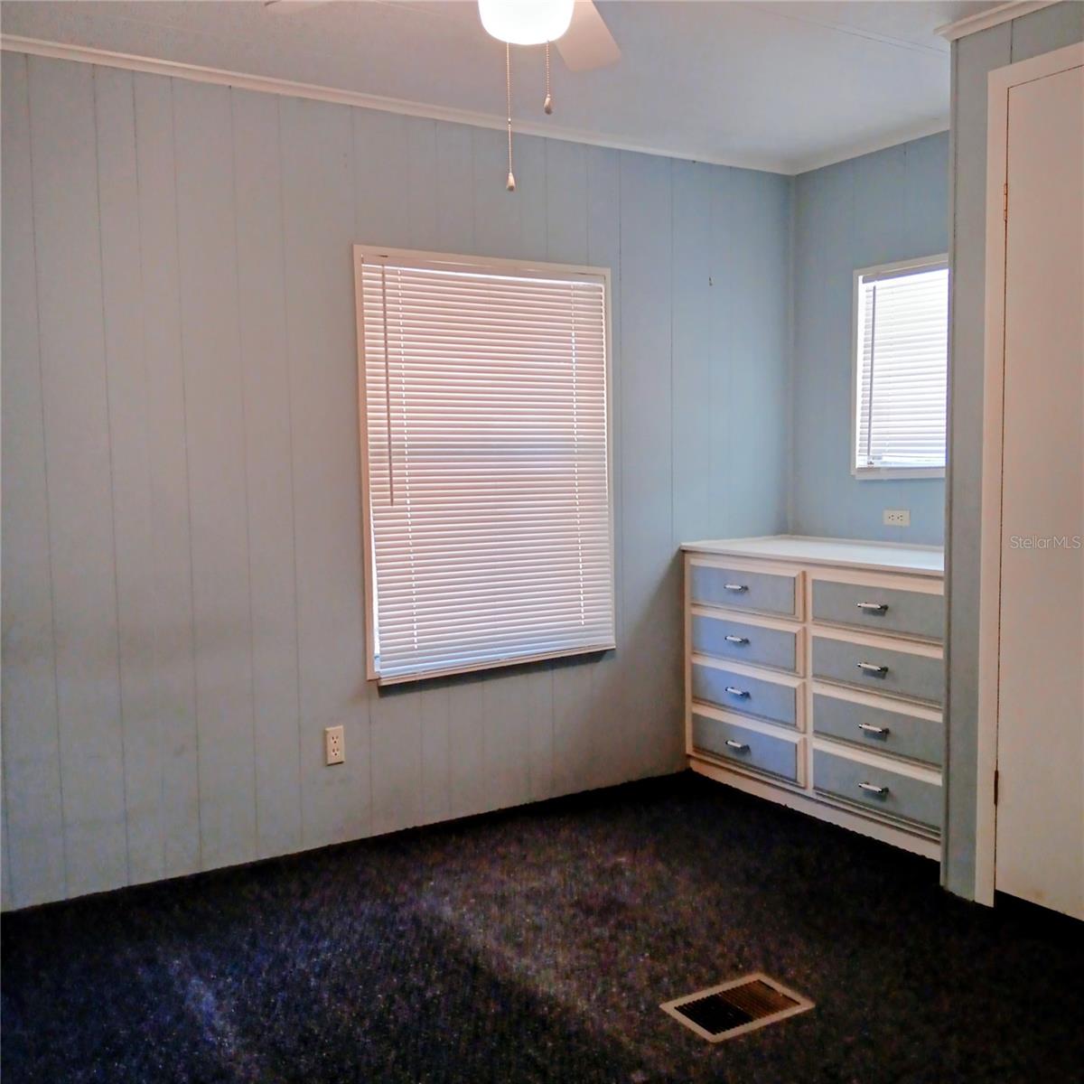 LAKE LYNNE - Residential