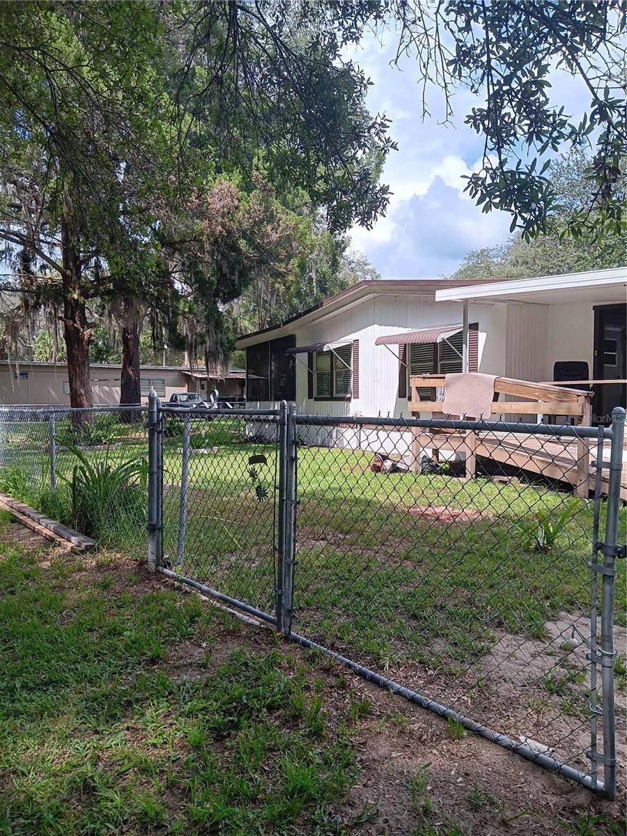 LAKE LYNNE - Residential