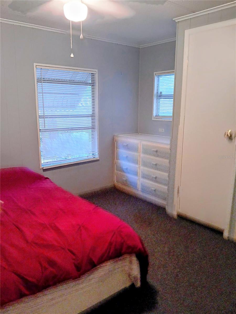 LAKE LYNNE - Residential