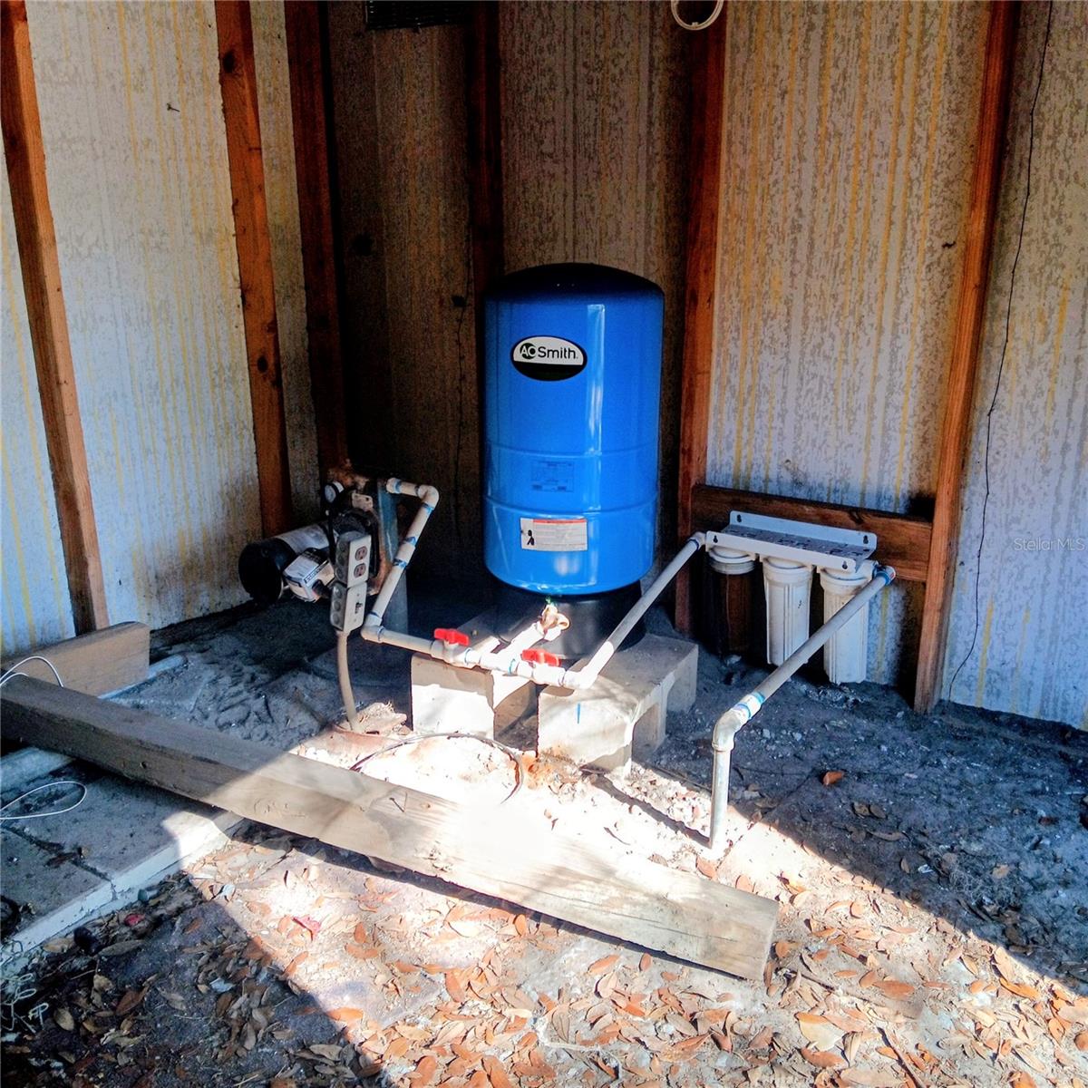 LAKE LYNNE - Residential