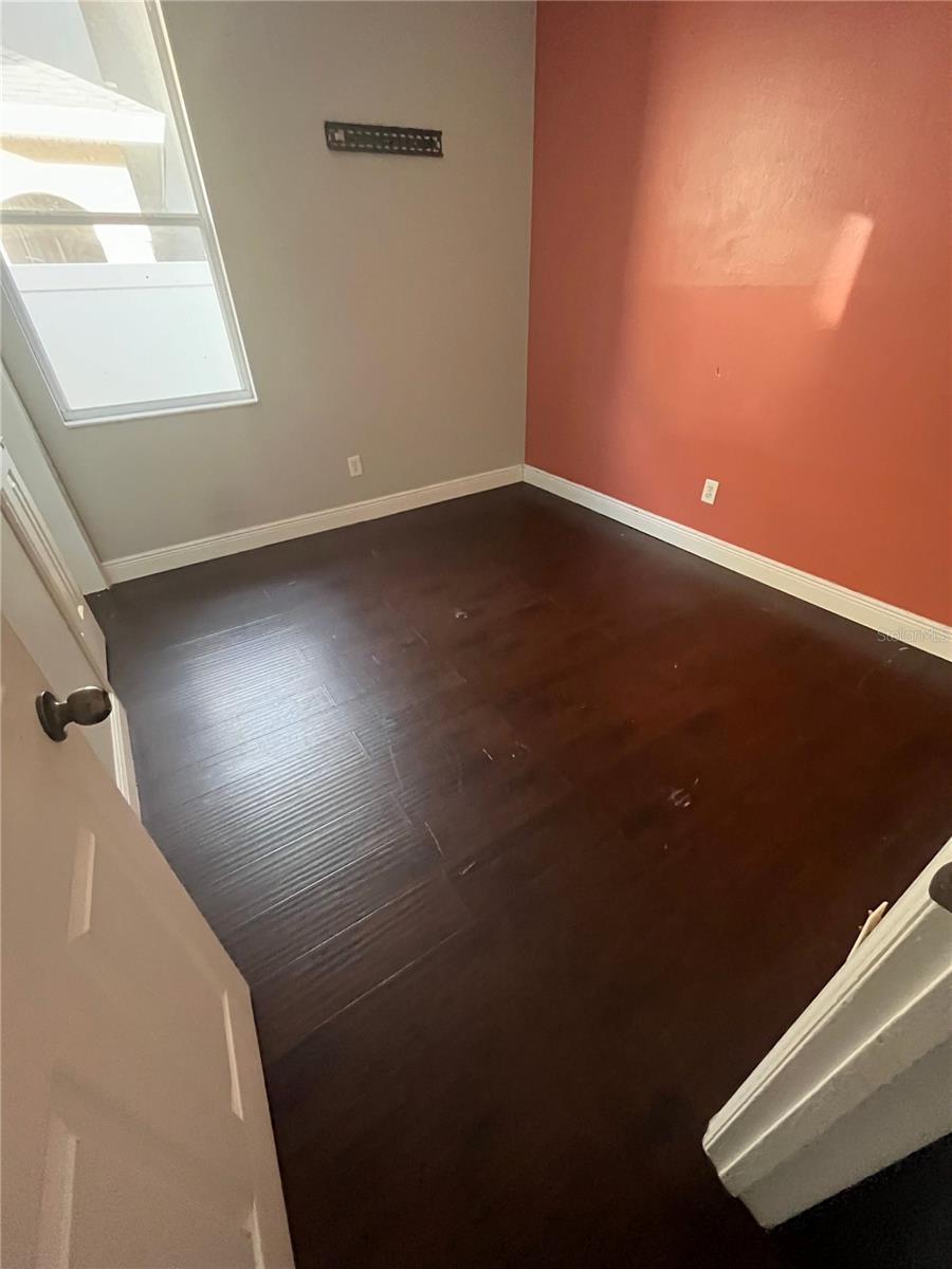 HIDDEN LAKES PH 01 - Residential Lease