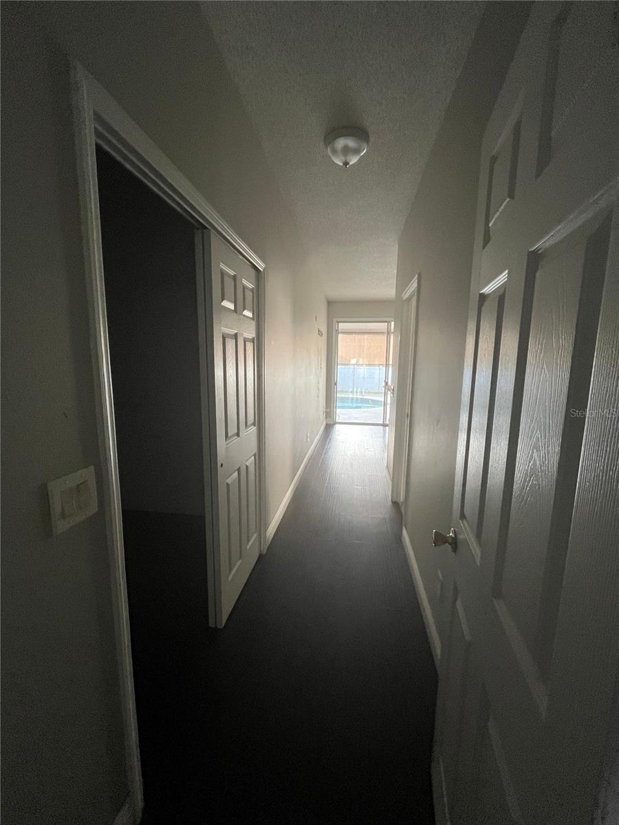 HIDDEN LAKES PH 01 - Residential Lease