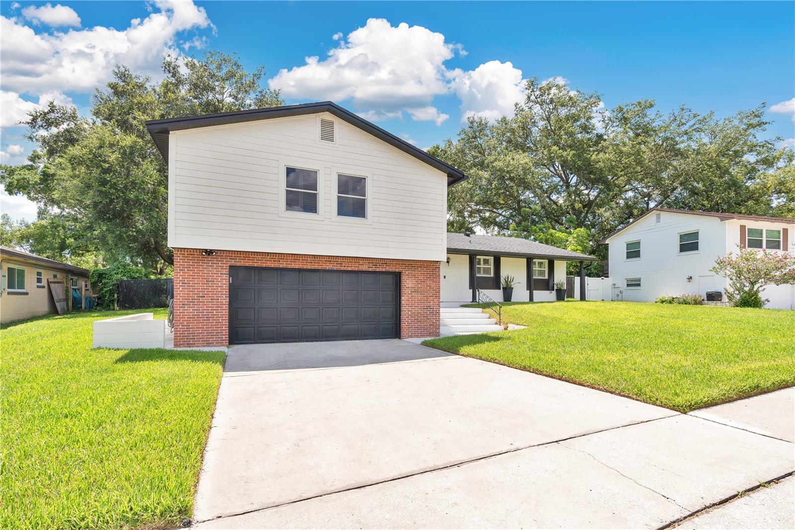 614 MOCKINGBIRD LANE