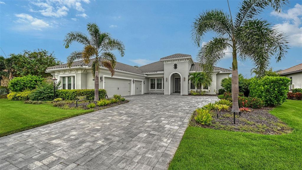 Photo of 16609 Berwick Terrace, Lakewood Ranch, FL 34202 (MLS # A4664705)