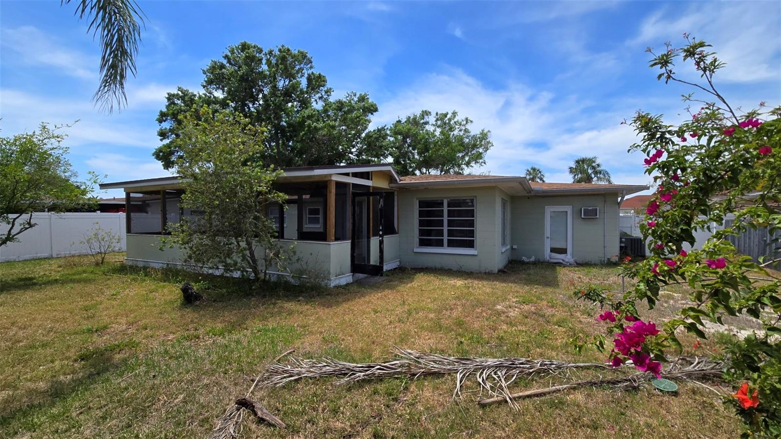 3925 W EDEN ROC CIRCLE
