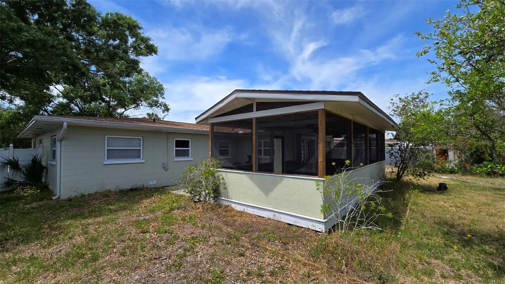 Photo of 3925 W Eden Roc Circle, Tampa, FL 33634 (MLS # TB8383728)