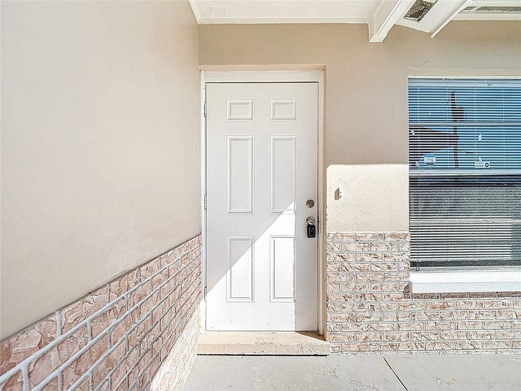 Photo of 6419 W Paris Street, Tampa, FL 33634 (MLS # TB8431845)