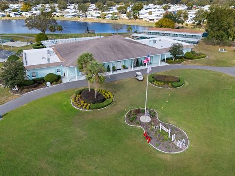 A home in LAKELAND