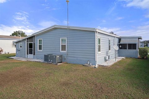 A home in LAKELAND