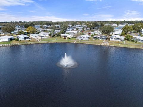 A home in LAKELAND