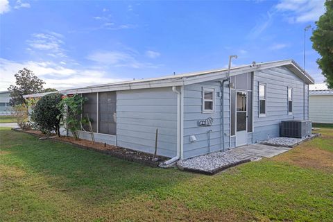 A home in LAKELAND