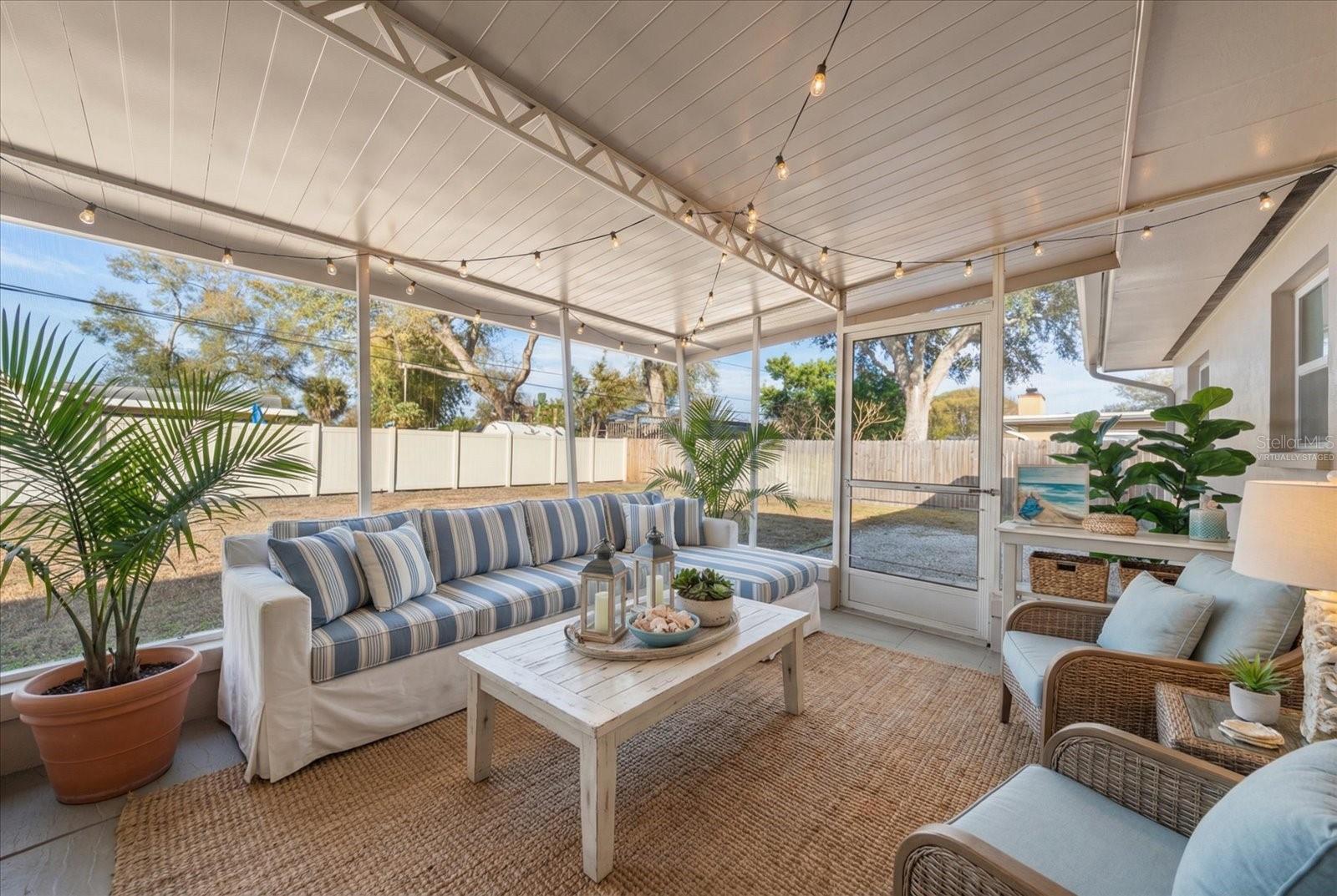 PINE OAK 1ST ADD - Residential Lease