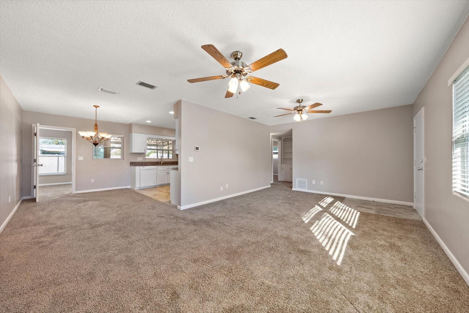 PINE OAK 1ST ADD - Residential Lease