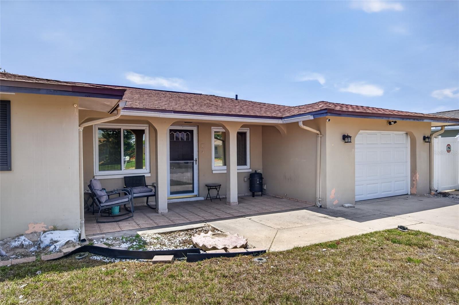 10237 OAK HILL DRIVE
